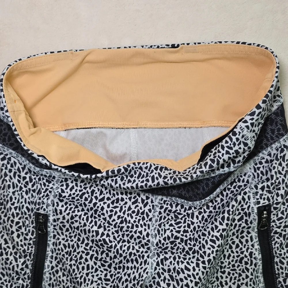 lululemon athletica sleek black
